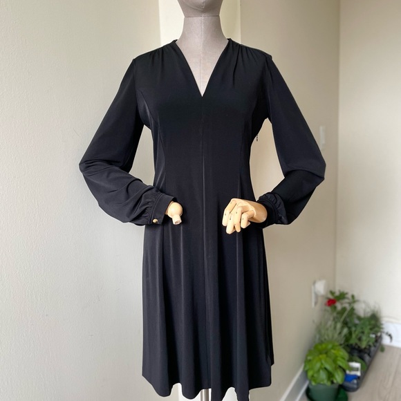 Michael Kors Long sleeve Black Midi Dress - Medium - Picture 2 of 15